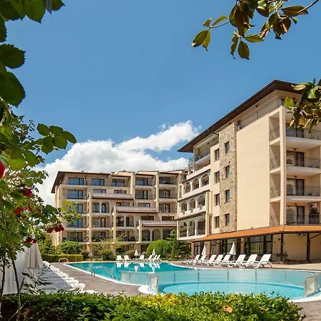 Apart-hotel Tourist Complex Rose Village 2*
